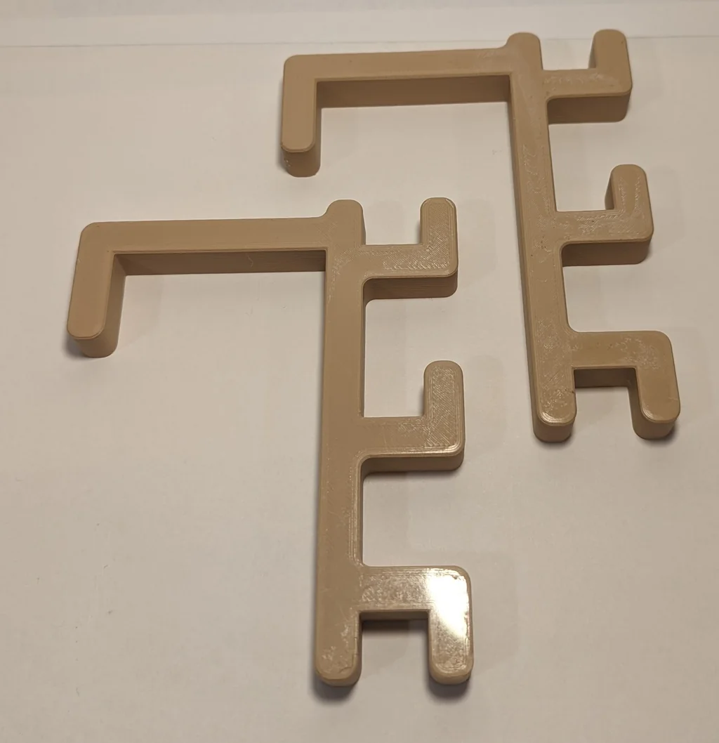 Clip-on heddle holders