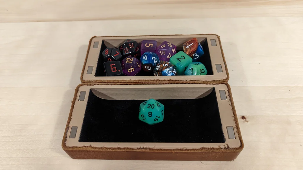 Dice storage and rolling box