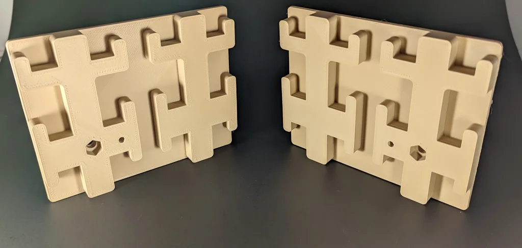 Four-heddle holder pair